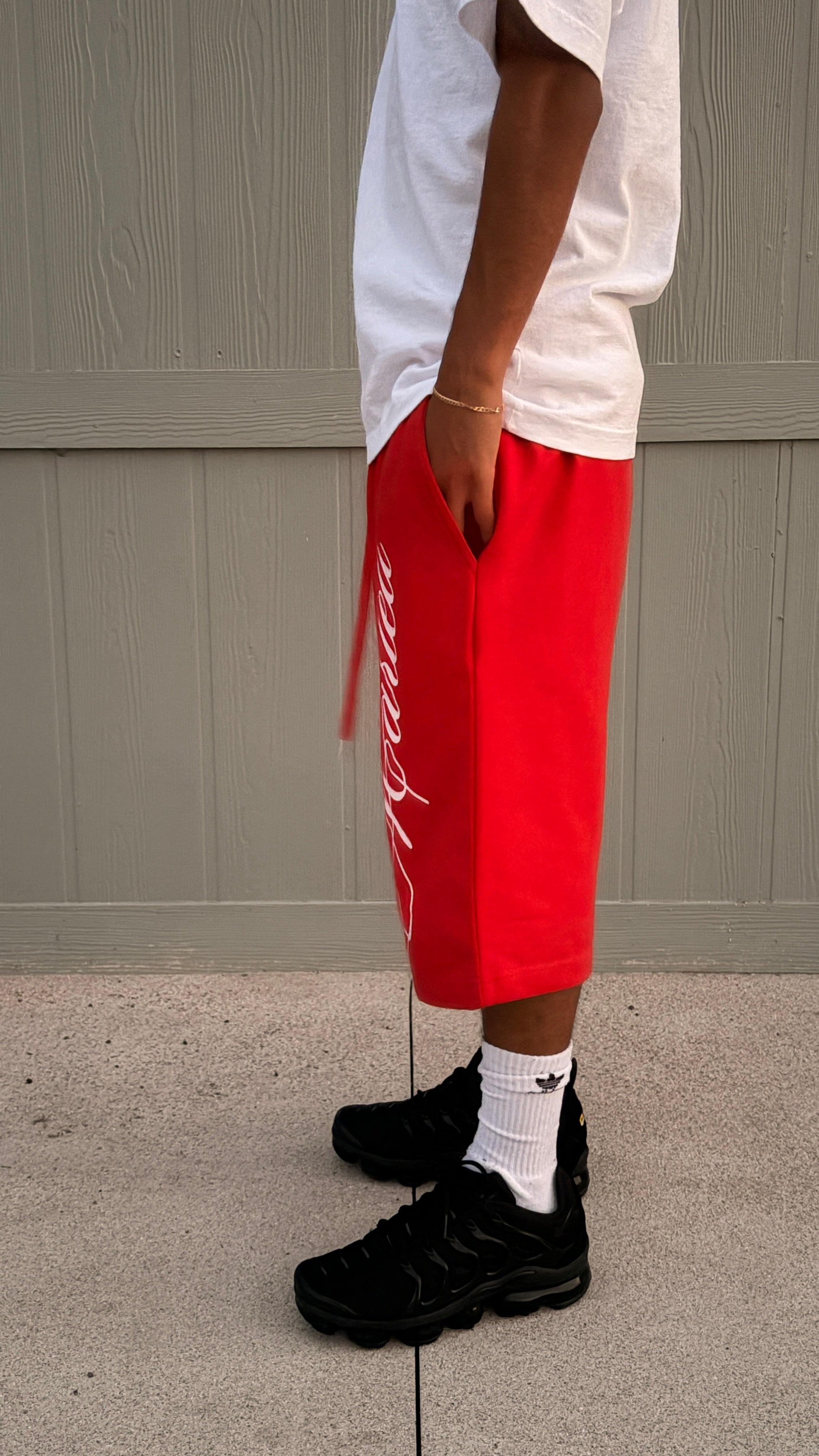 Marteli Vol. 1 —  Red Shorts